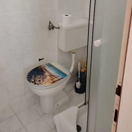 Comfort Kostrena شقة